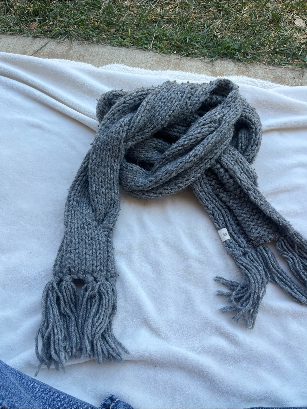 Chunky Gray Knit Scarf with Fringe - Unbranded